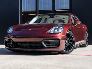 2022 Porsche Panamera 4