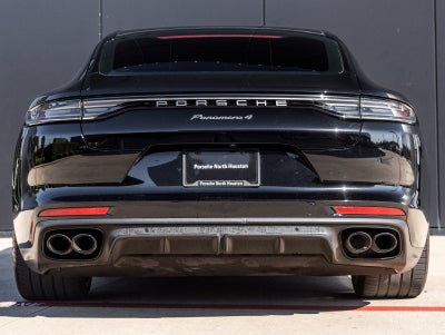 2023 Porsche Panamera 4 Platinum Edition