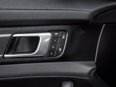 2023 Porsche Panamera 4 Platinum Edition