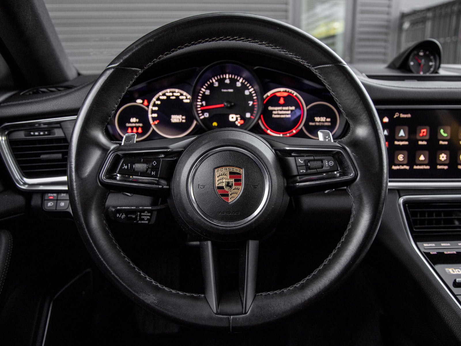 2023 Porsche Panamera 4 Platinum Edition