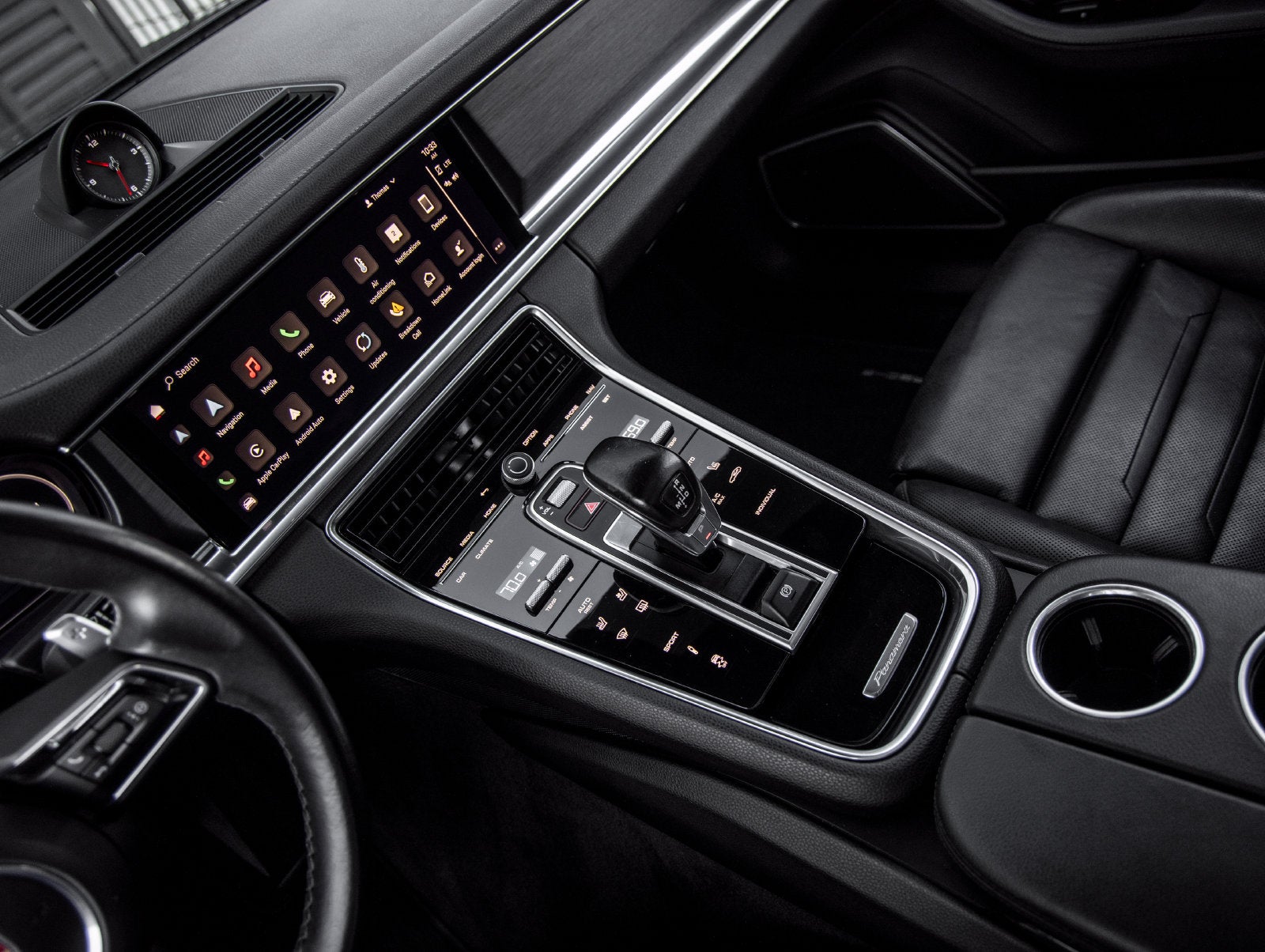 2023 Porsche Panamera 4 Platinum Edition
