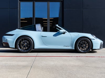 2026 Porsche 911 Targa 4 GTS