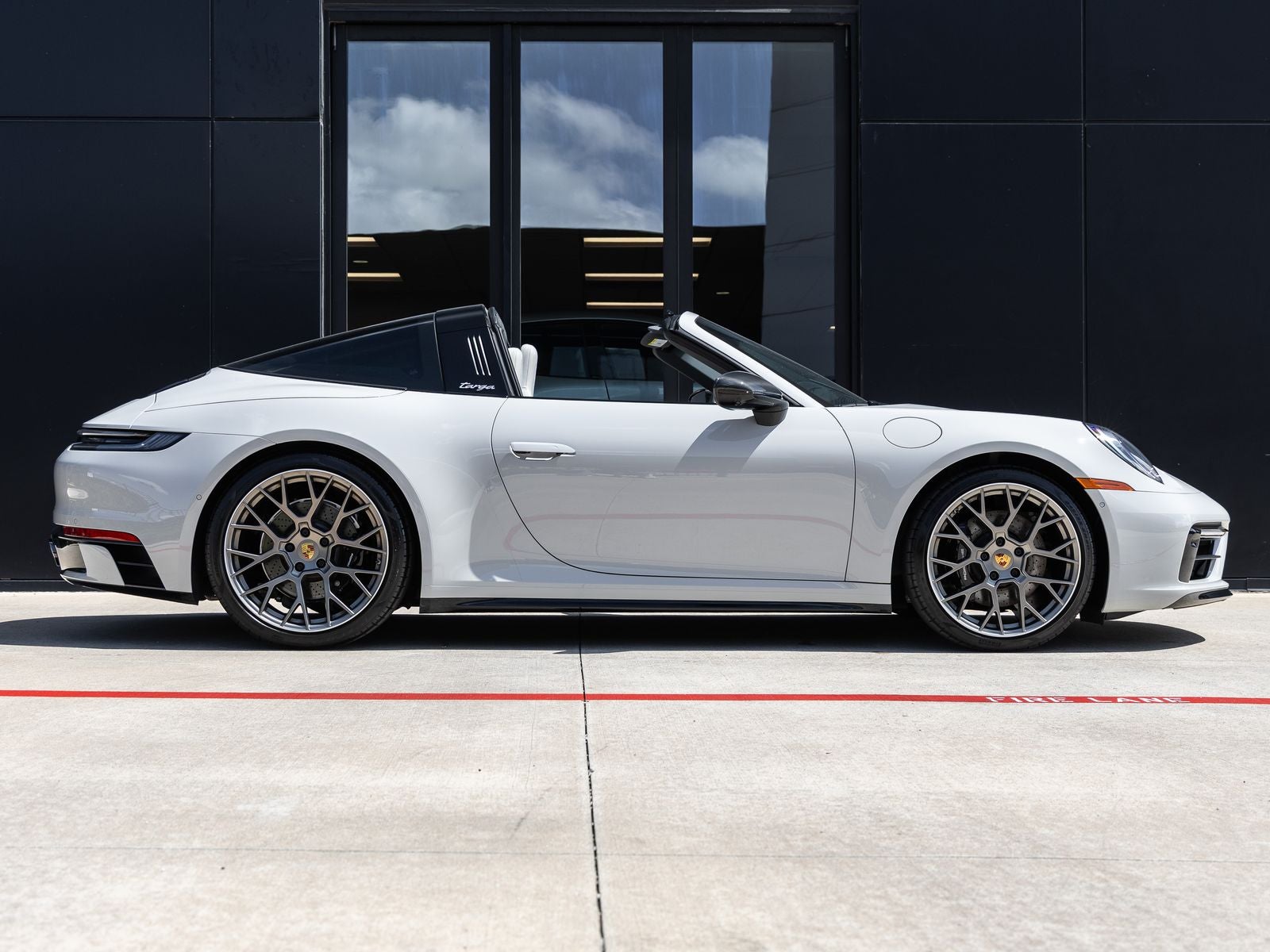 2022 Porsche 911 Targa 4S