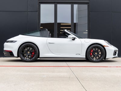 2023 Porsche 911 Targa 4 GTS