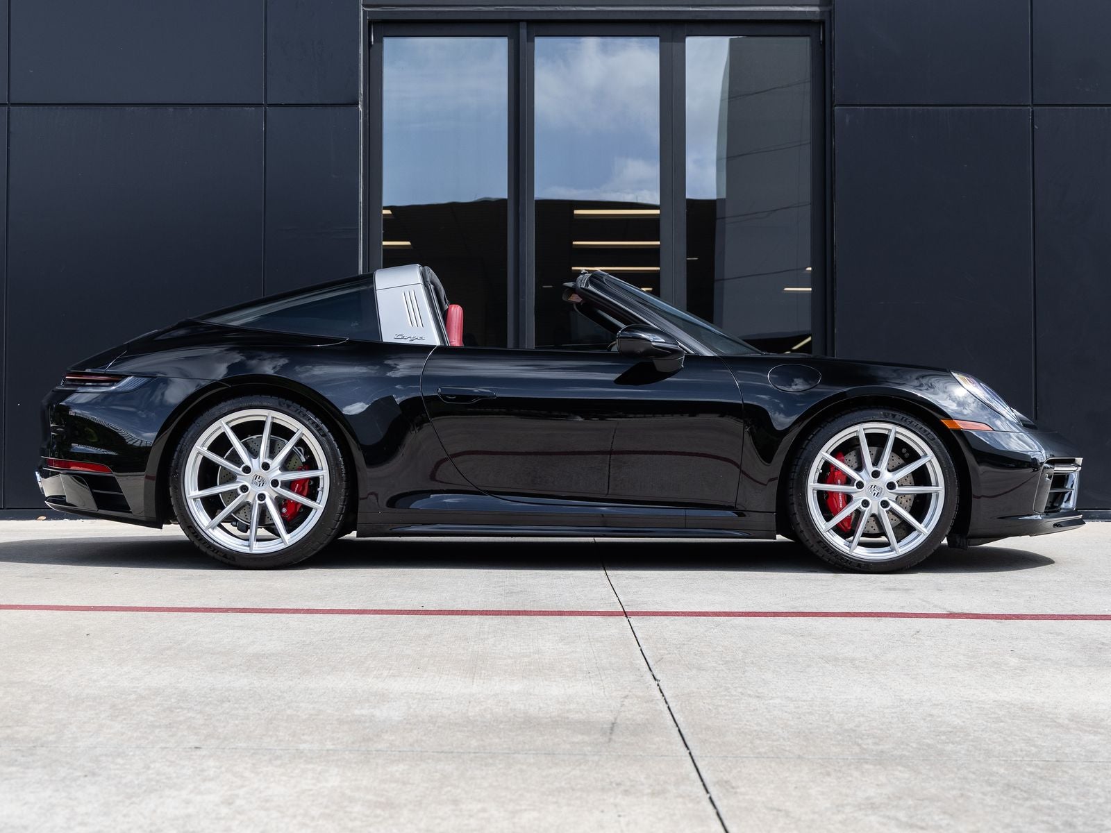 2024 Porsche 911 Targa 4S