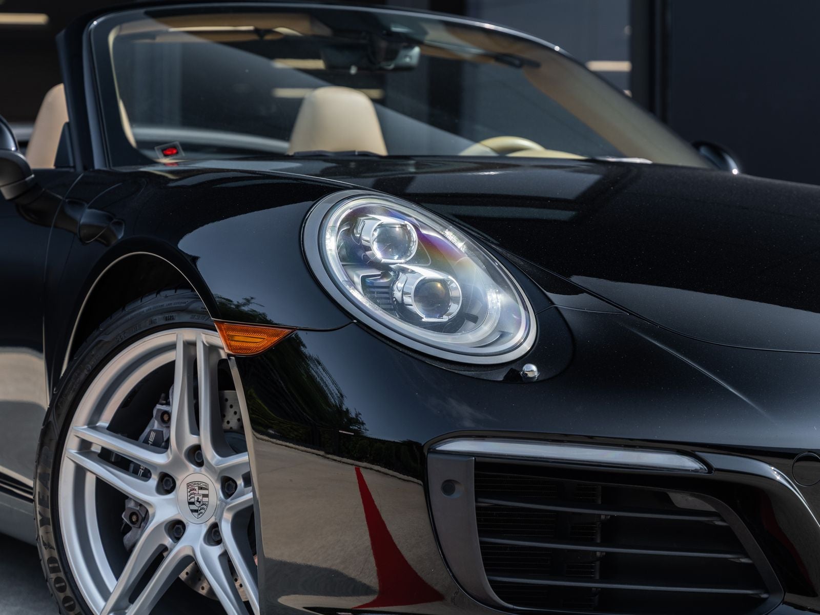 2017 Porsche 911 Carrera Cabriolet
