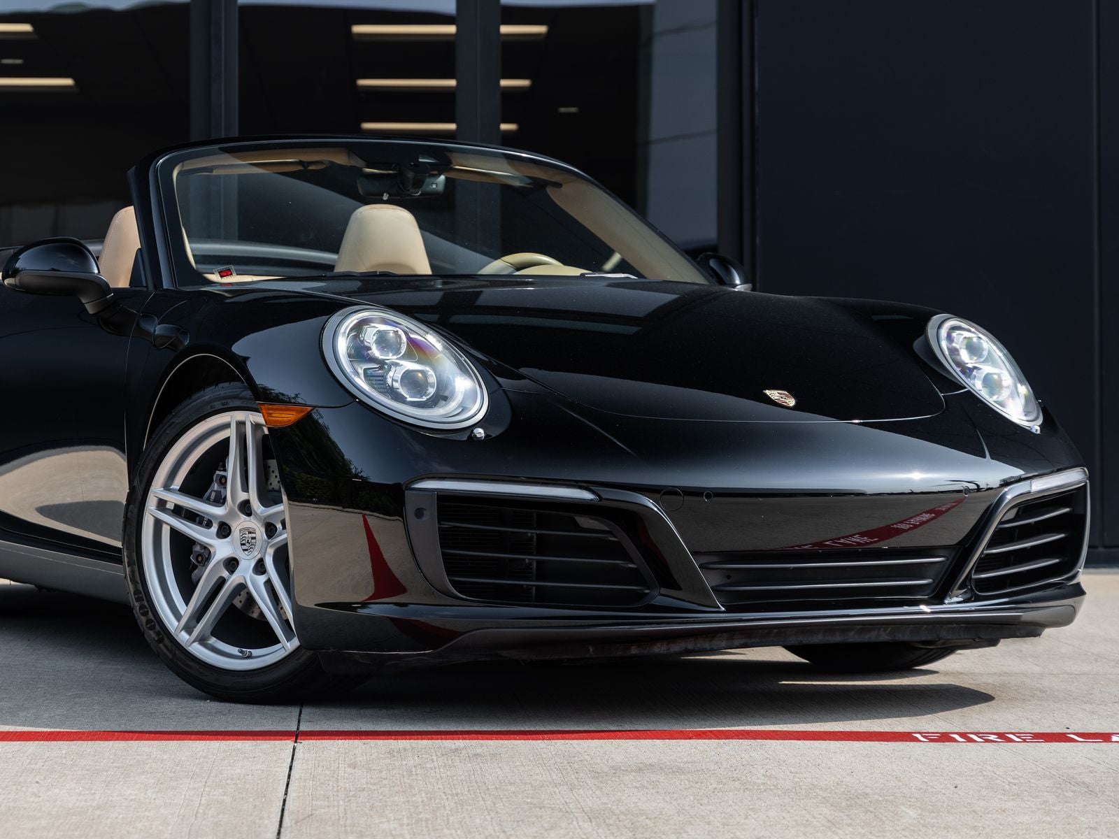2017 Porsche 911 Carrera Cabriolet