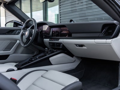 2026 Porsche 911 Carrera GTS Cabriolet
