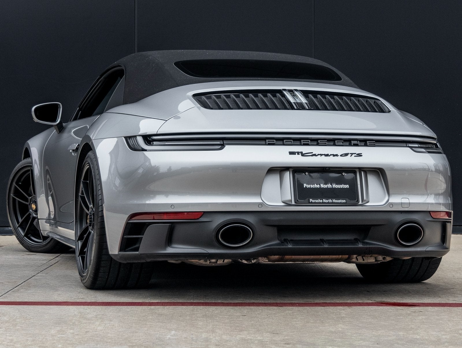 2022 Porsche 911 911 Carrera GTS Cabriolet (MY22)