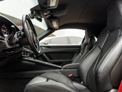 2022 Porsche 911 911 Carrera GTS Cabriolet (MY22)