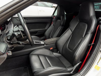 2022 Porsche 911 911 Carrera GTS Cabriolet (MY22)