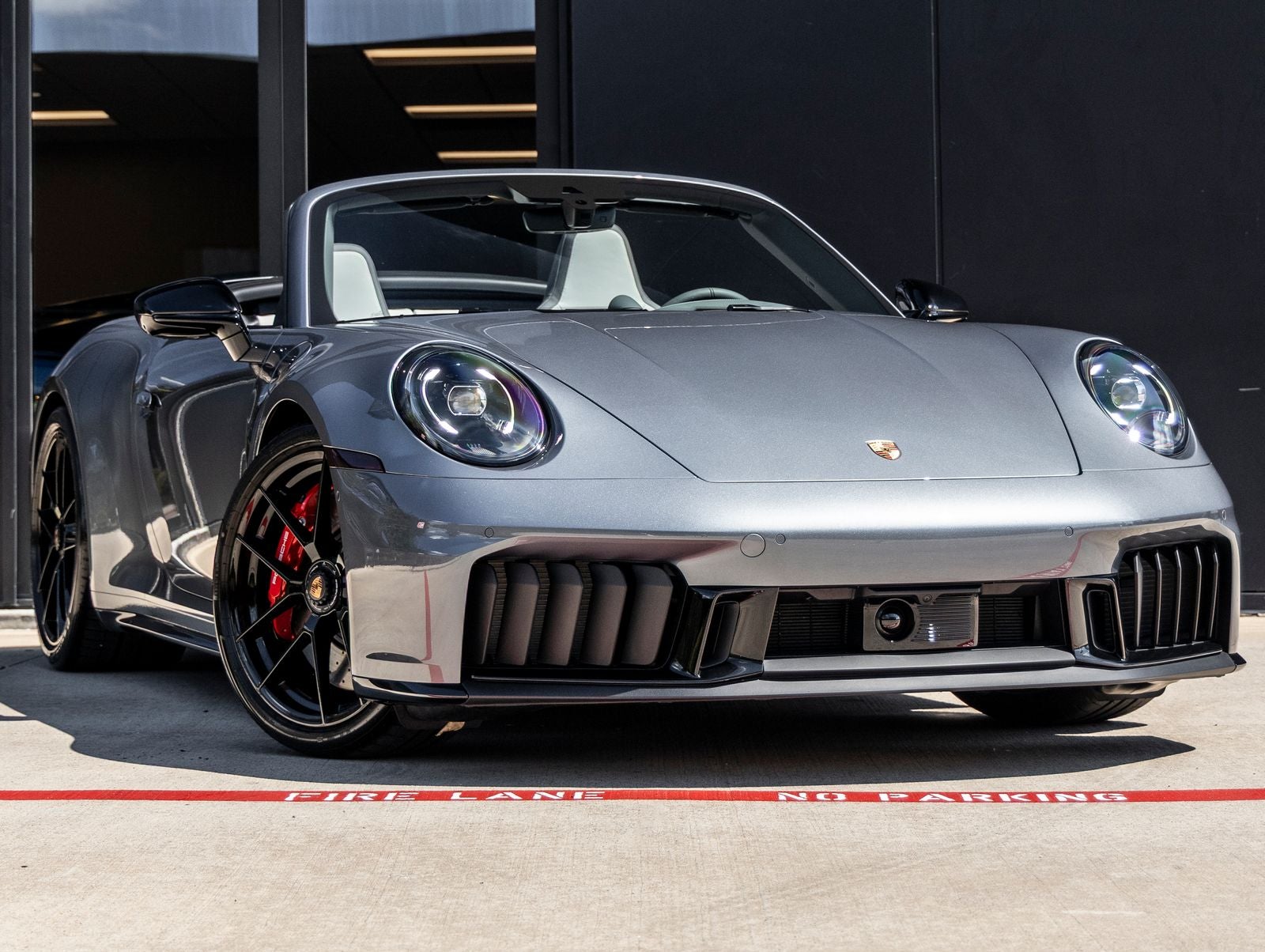 2026 Porsche 911 Carrera GTS Cabriolet