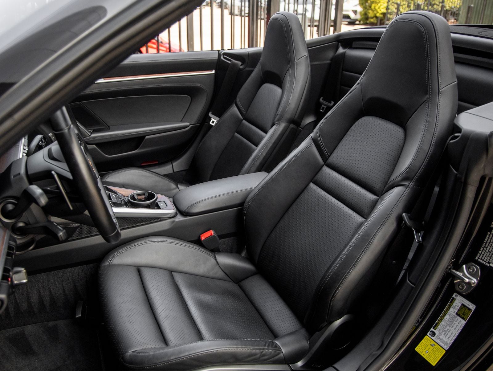 2020 Porsche 911 Carrera 4S Cabriolet