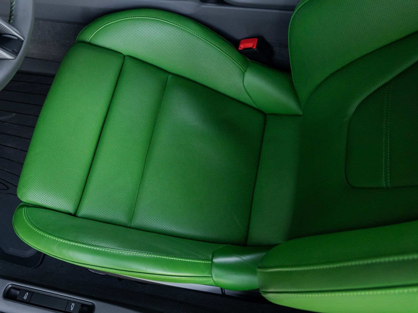 2022 Porsche 911 911 Turbo S Cabriolet (MY22)