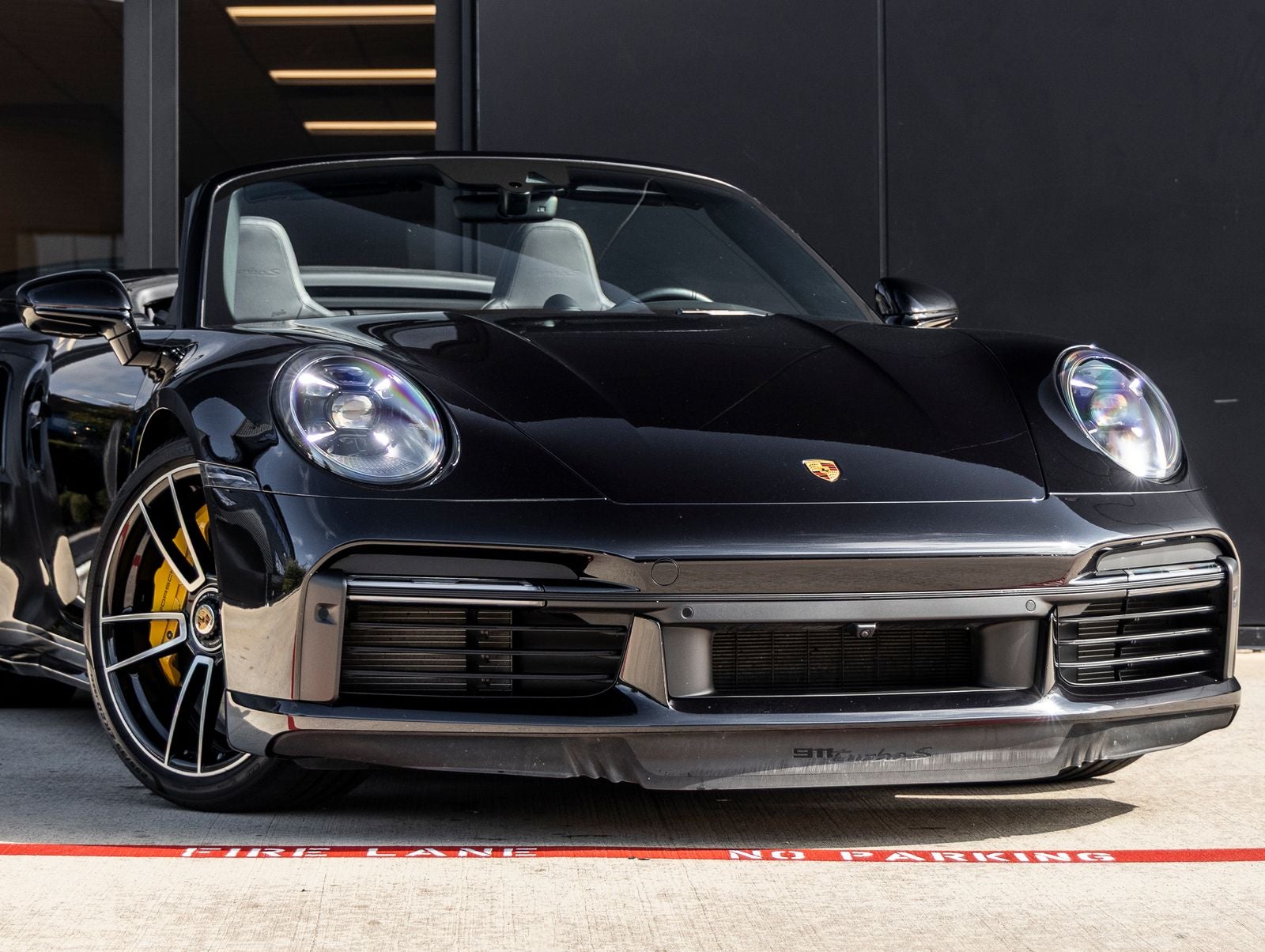 2023 Porsche 911 Turbo S Cabriolet