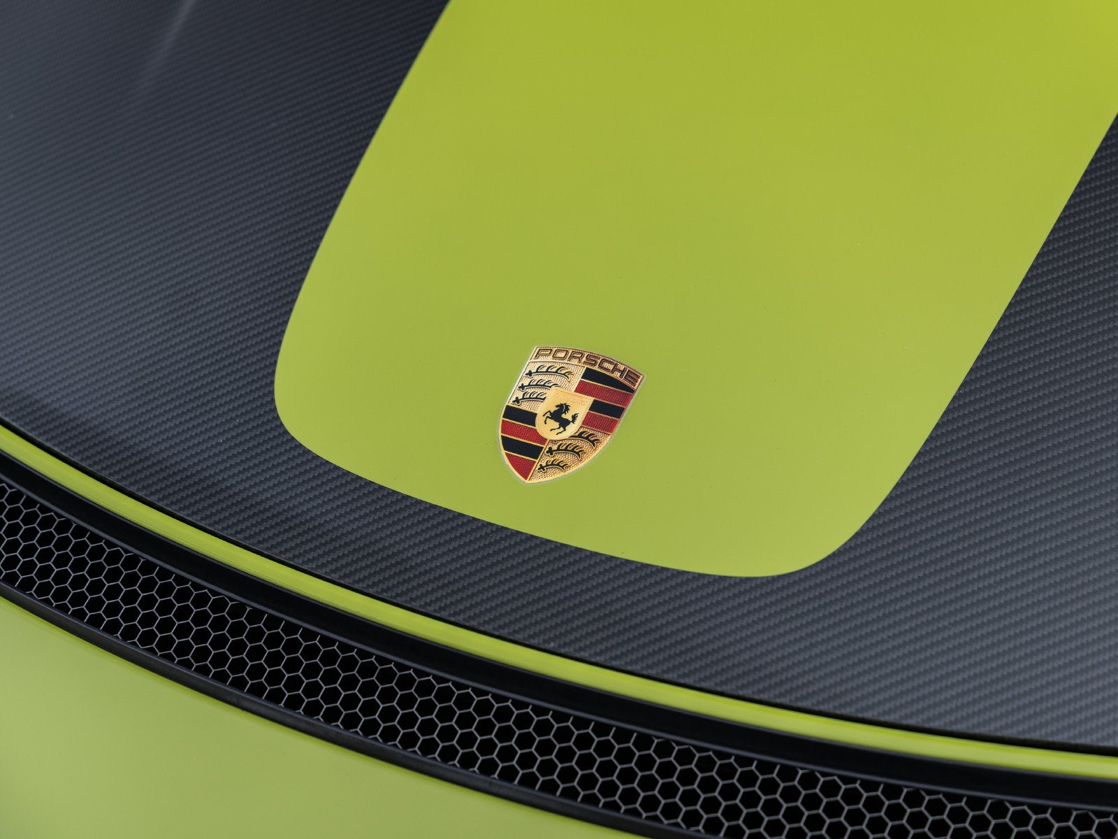 2025 Porsche 718 718 Spyder RS
