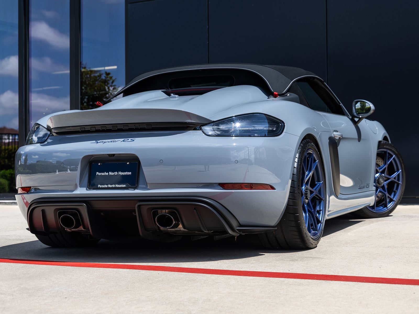 2025 Porsche 718 Spyder RS