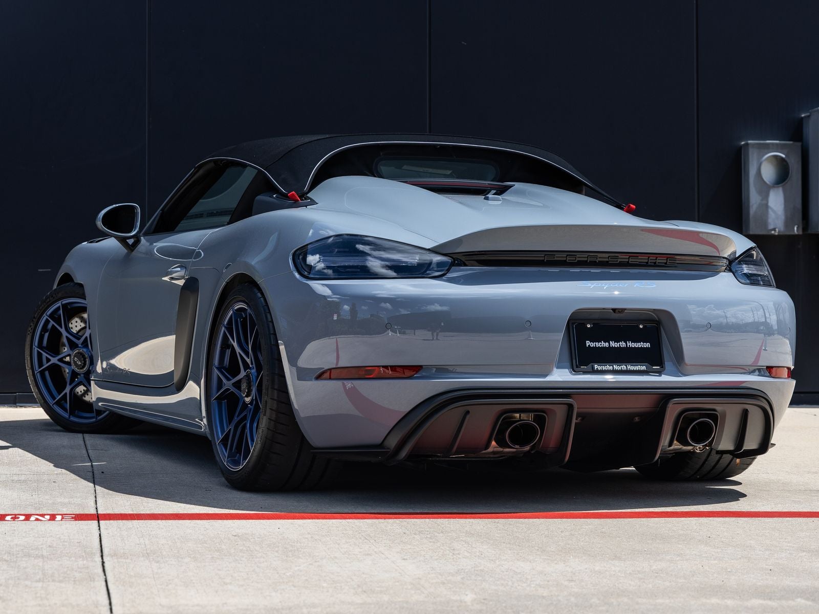 2025 Porsche 718 Spyder RS