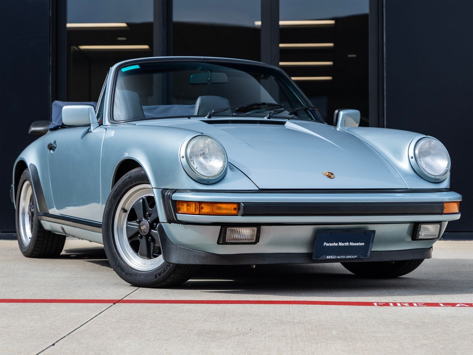 1988 Porsche 911 Carrera Cabriolet