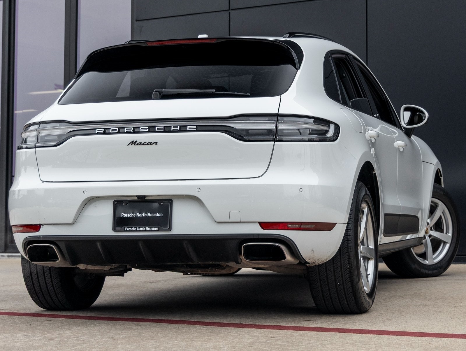 2021 Porsche Macan Macan