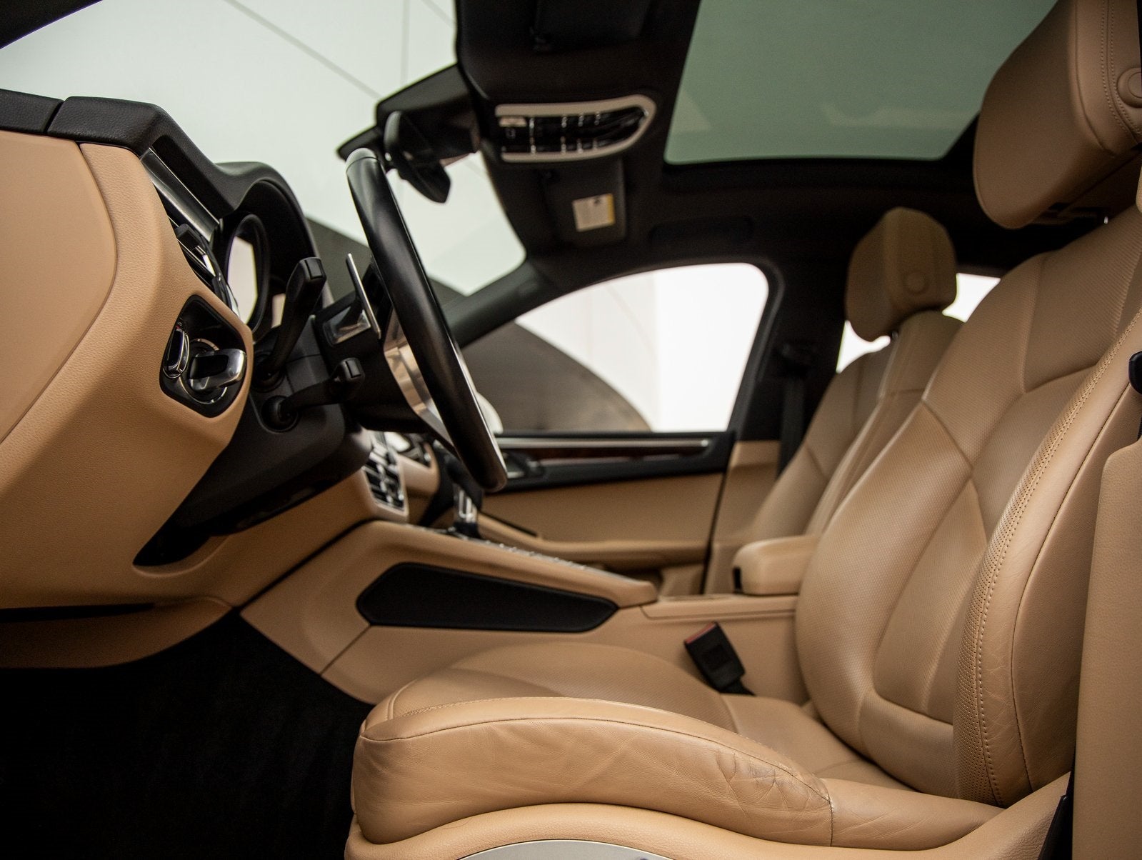 2021 Porsche Macan Macan