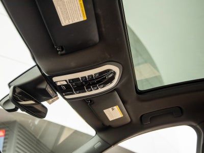 2021 Porsche Macan Macan