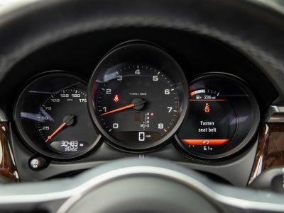 2021 Porsche Macan Macan