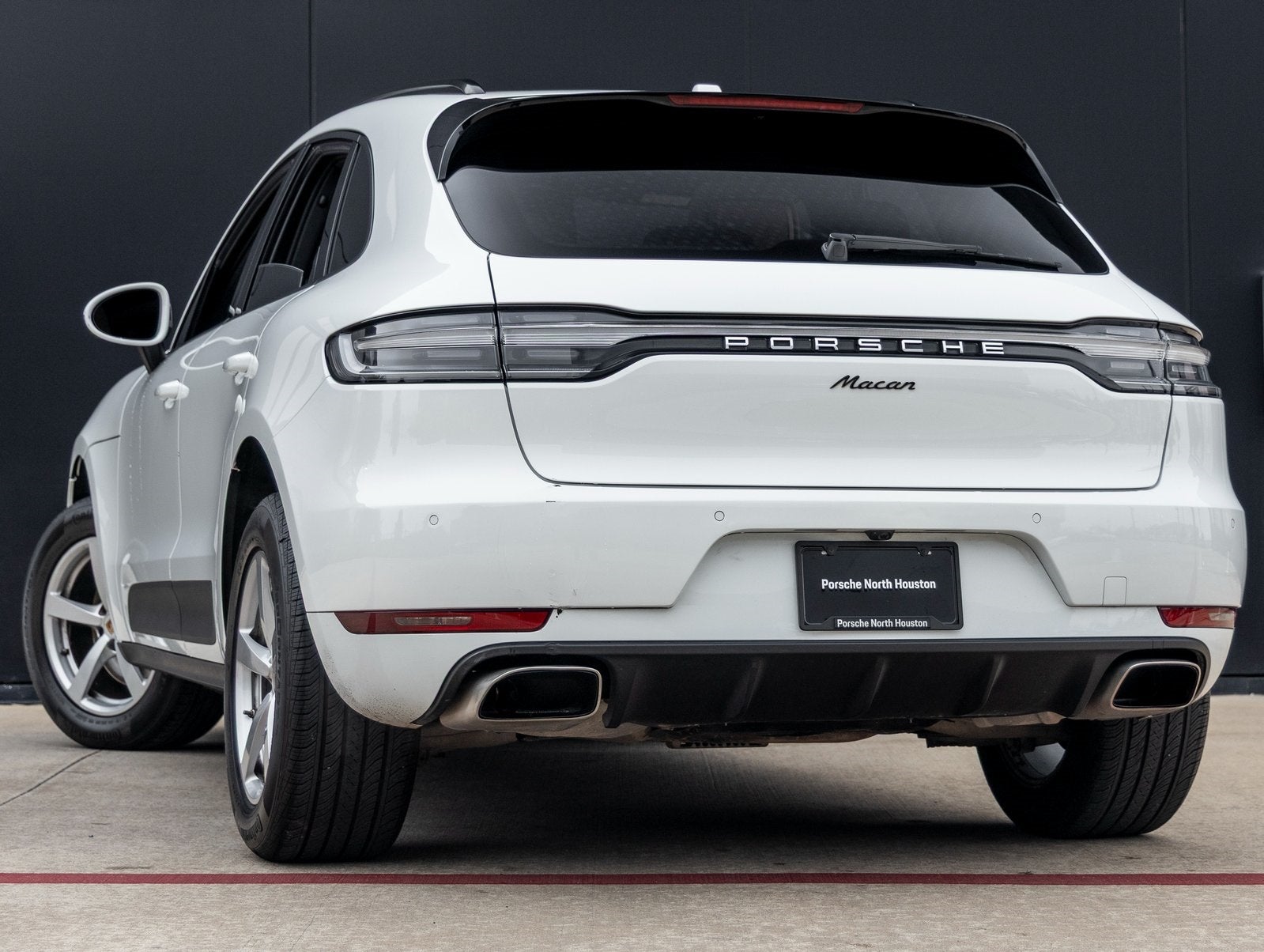 2021 Porsche Macan Macan