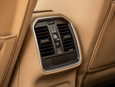 2021 Porsche Macan Macan