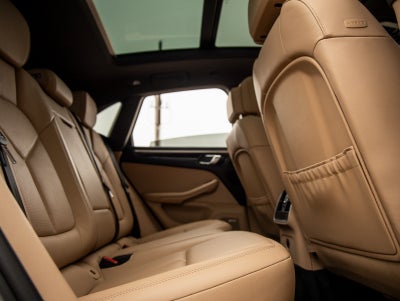 2021 Porsche Macan Macan