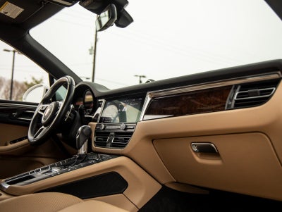 2021 Porsche Macan Macan