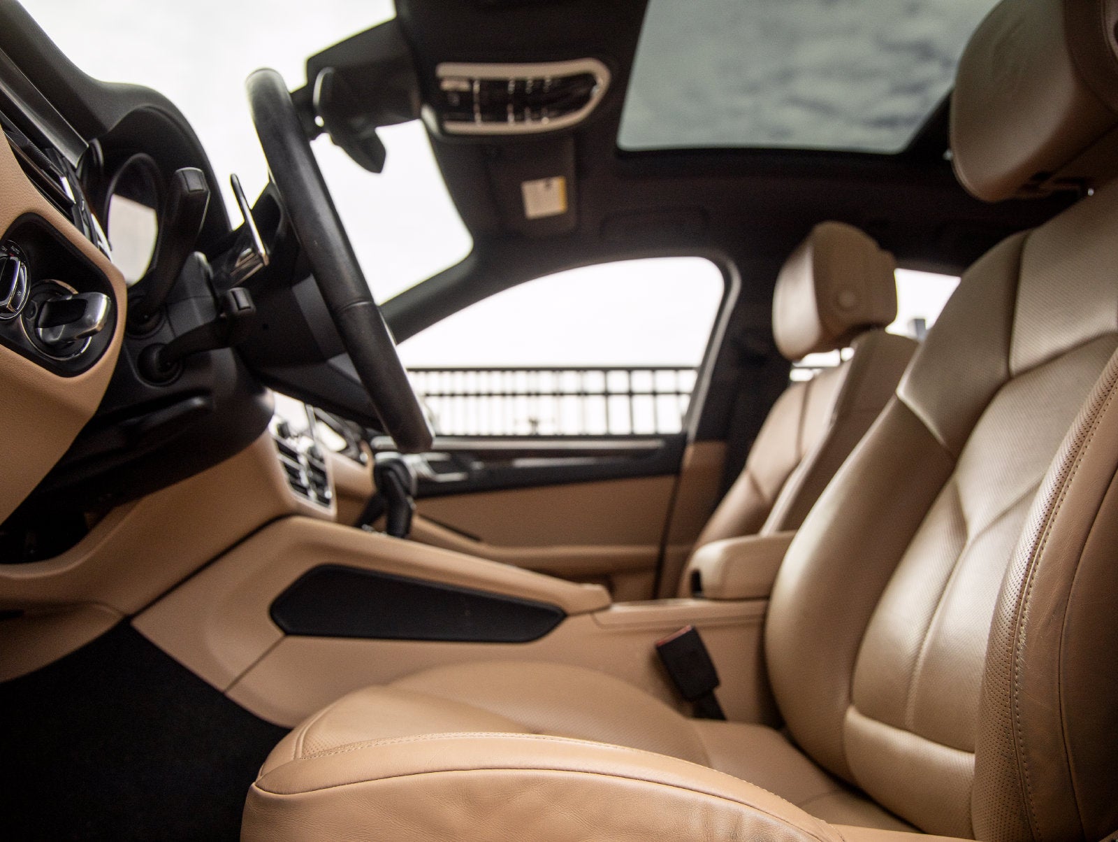 2023 Porsche Macan Base