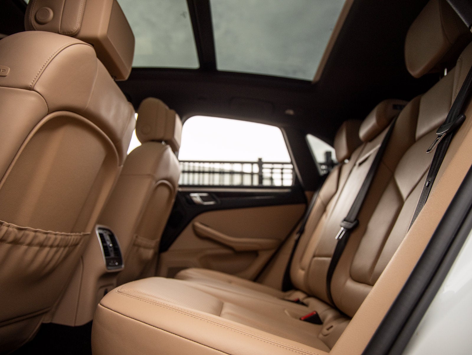 2023 Porsche Macan Base