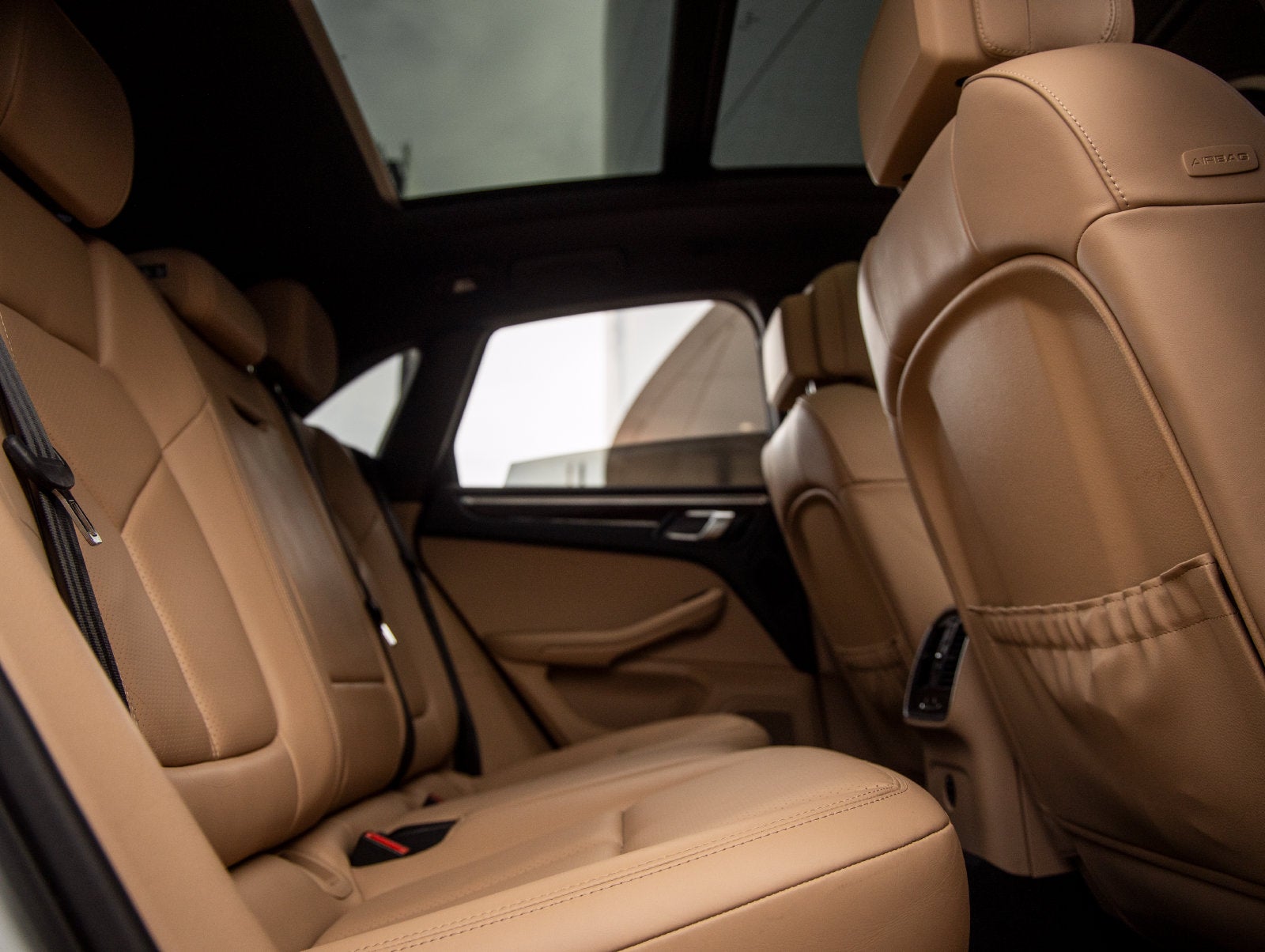 2023 Porsche Macan Base