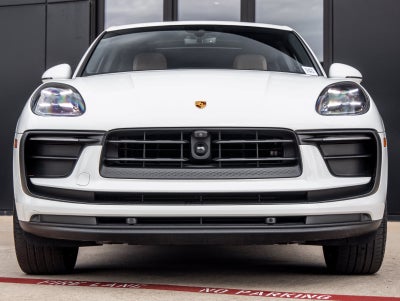 2023 Porsche Macan Base