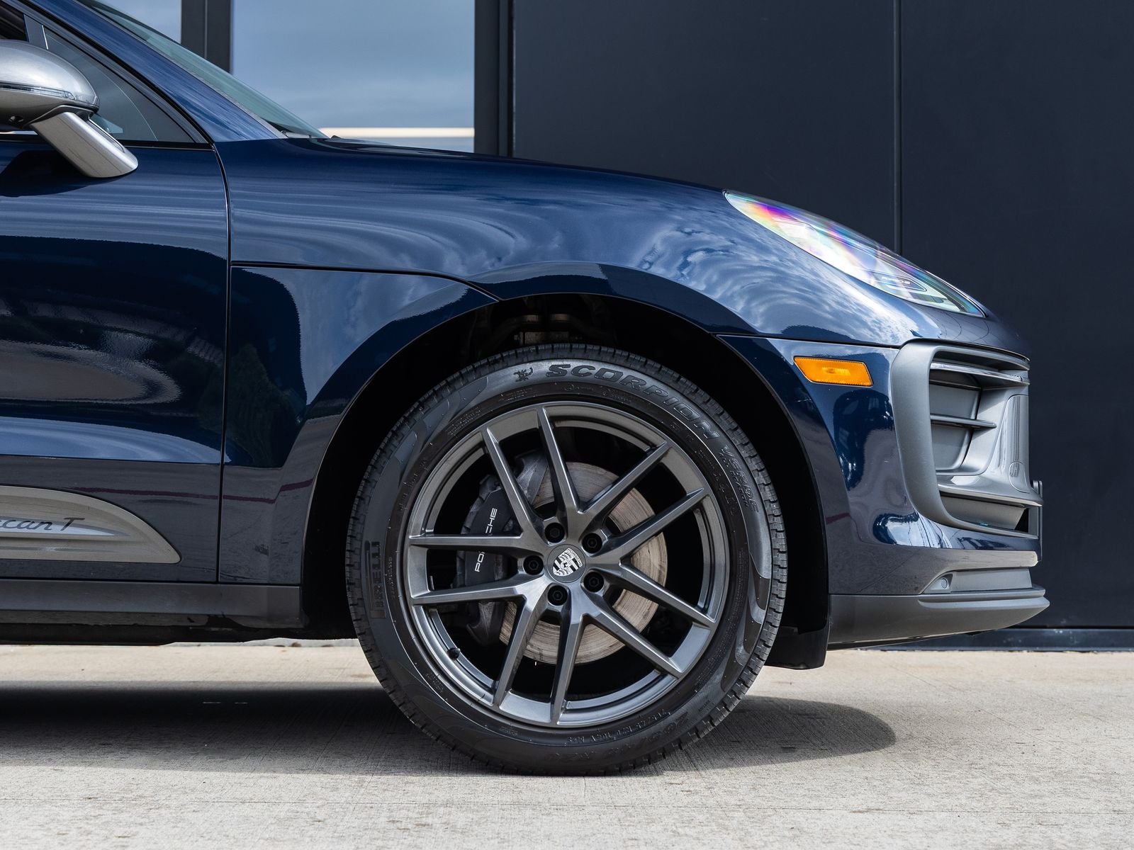 2023 Porsche Macan T