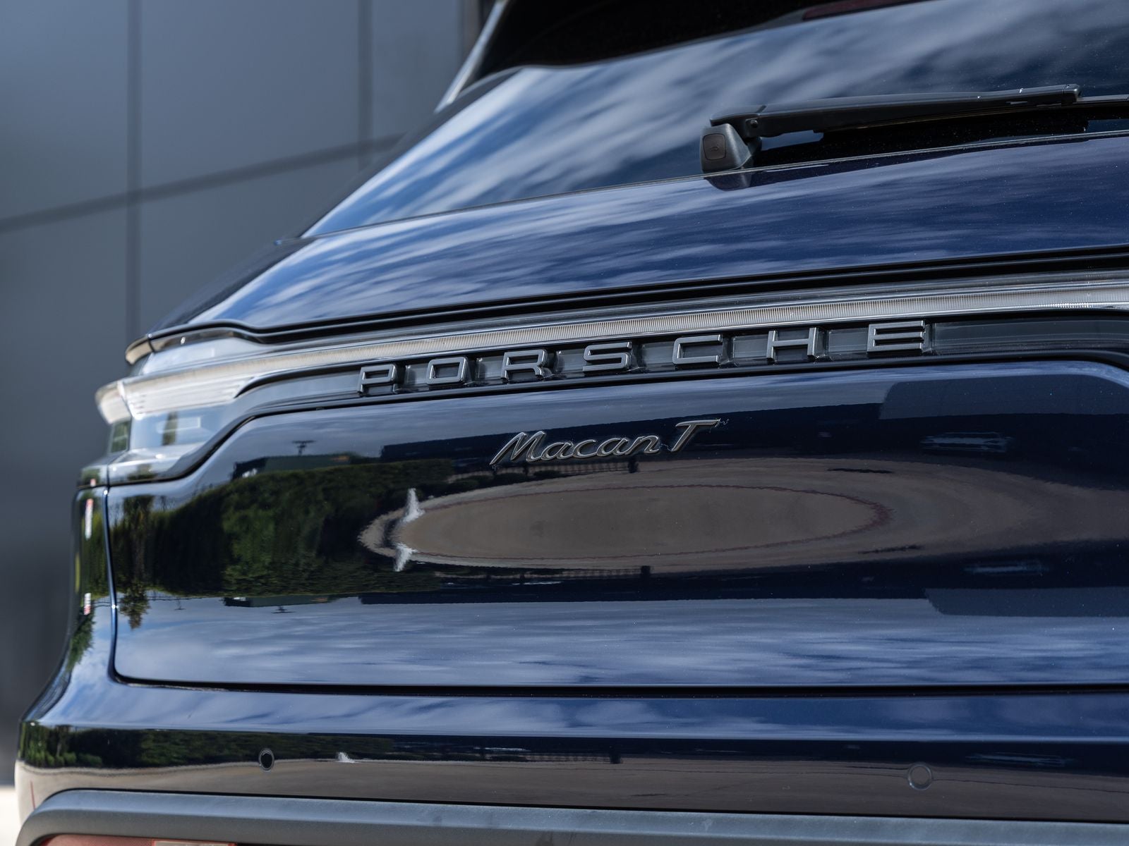 2023 Porsche Macan T