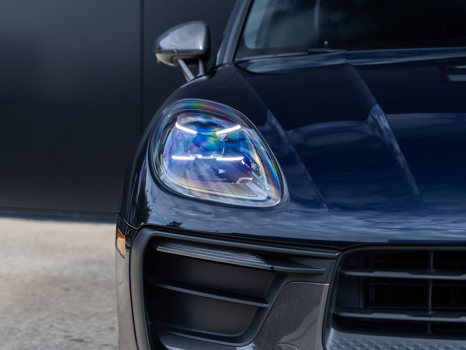 2023 Porsche Macan T
