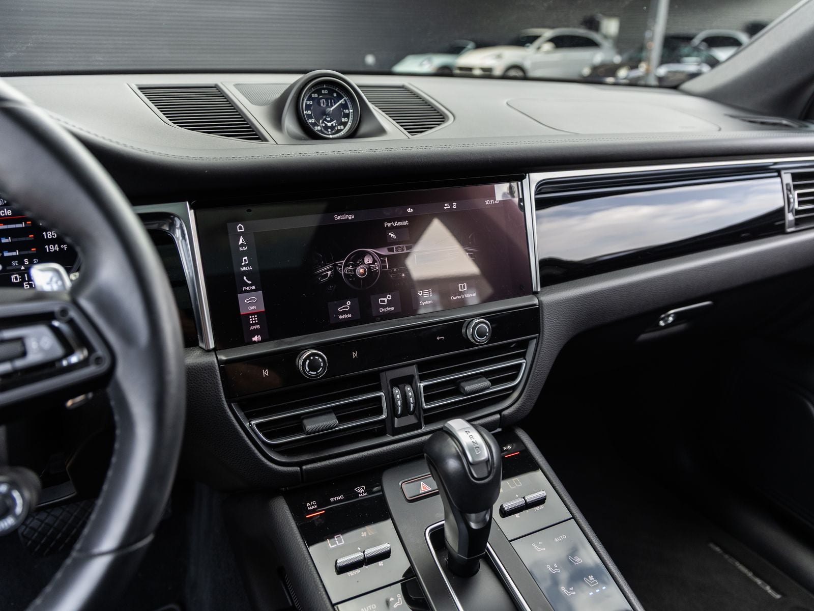 2023 Porsche Macan T