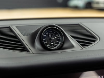 2023 Porsche Macan T