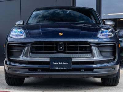 2023 Porsche Macan T