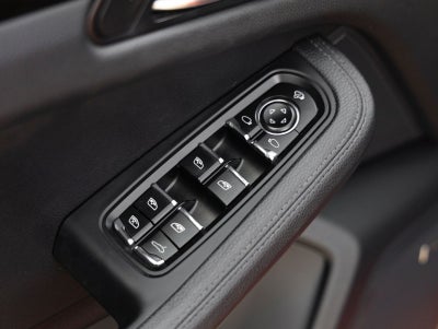 2024 Porsche Macan AWD