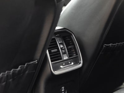 2024 Porsche Macan AWD