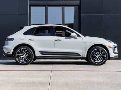 2026 Porsche Macan AWD