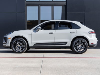 2026 Porsche Macan AWD