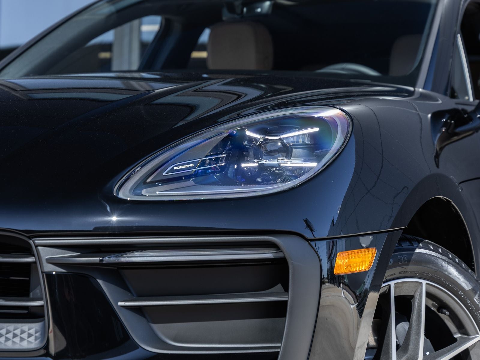 2026 Porsche Macan Base