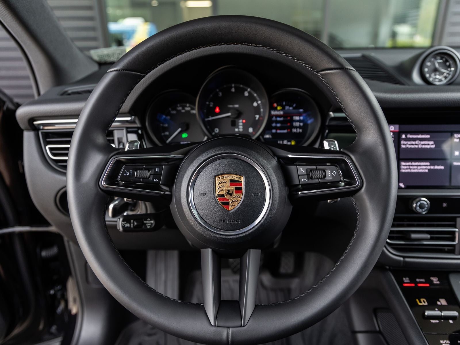 2026 Porsche Macan Macan