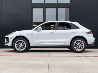 2026 Porsche Macan Macan
