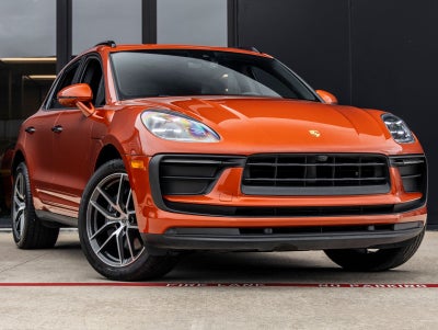 2022 Porsche Macan Macan