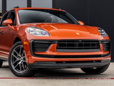2022 Porsche Macan Macan